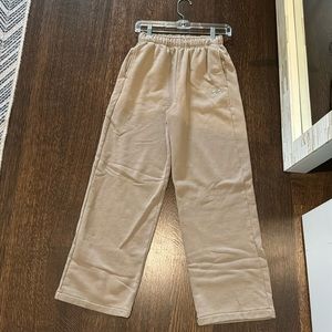 Alo Straight Legged Accolade Sweatpants